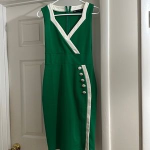 Slimming size 4 green dress